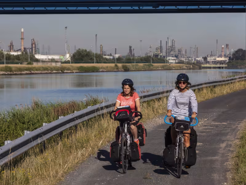La Seine à vélo dans les derniers kilomètres de la Seine 