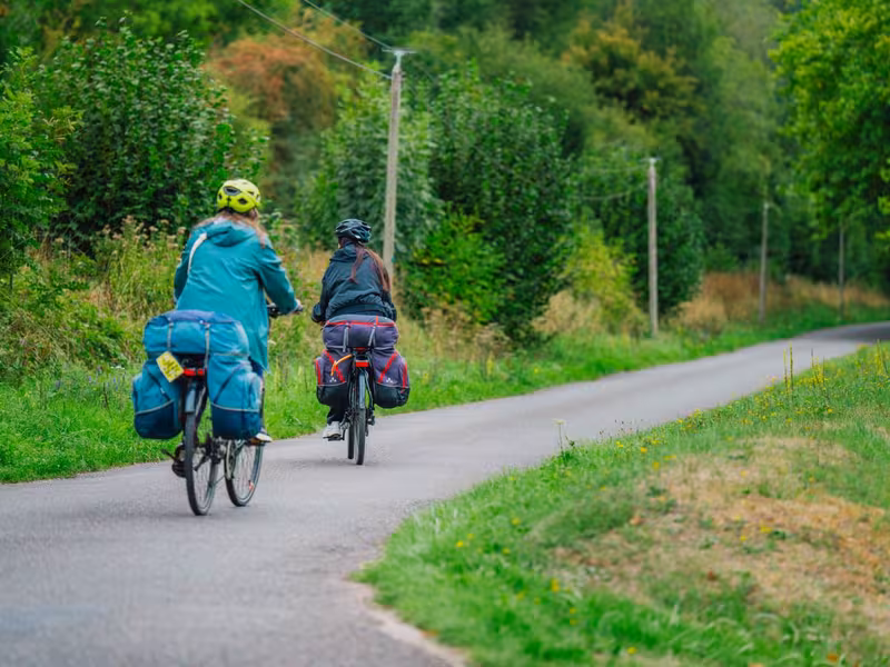 Cyclistes près de Serquigny
