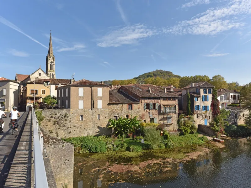 Arrivée à Saint-Antonin-Noble-Val