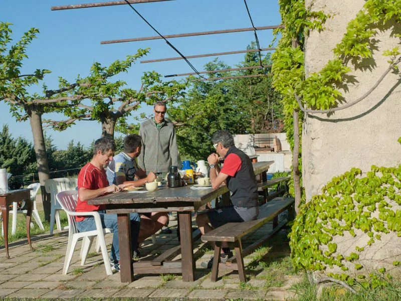 Petit déjeuner avant le départ à VTT