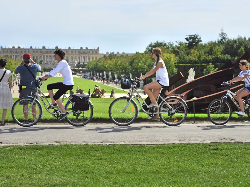 Découverte du château de Versailles à vélo en famille