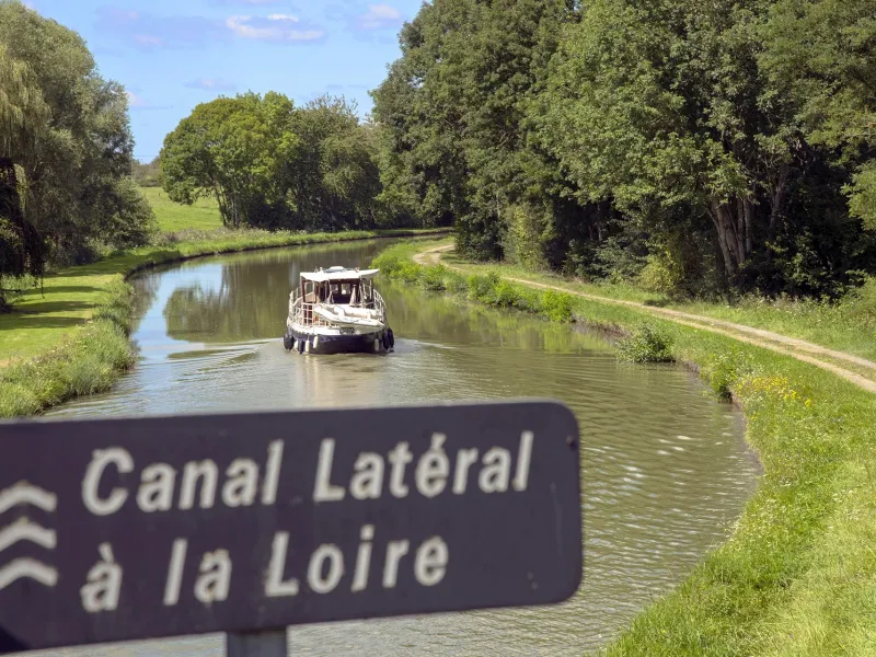 Le canal latéral à la Loire