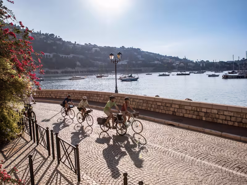 Villefranche sur La Méditerranée à vélo