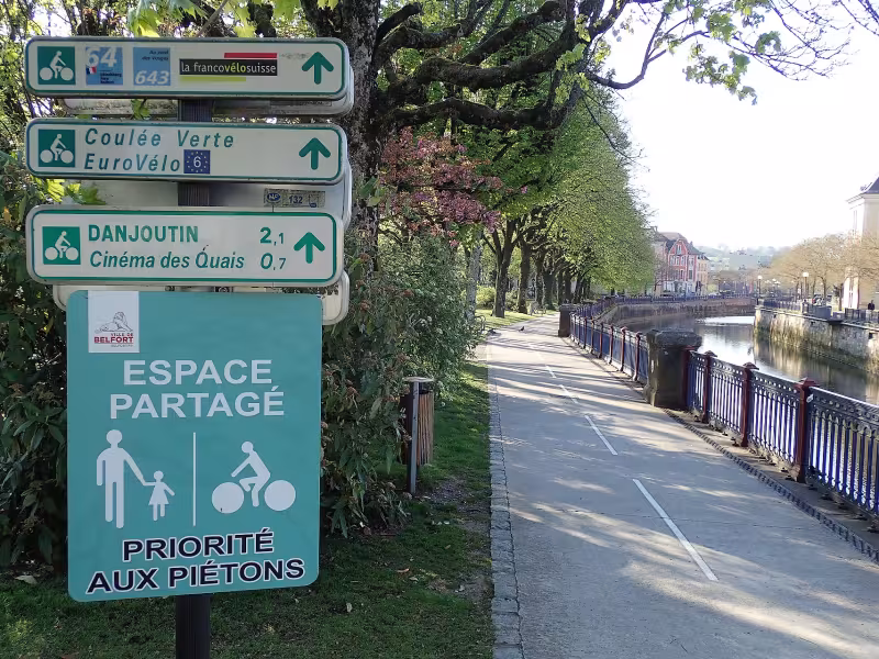Voie verte le long de la Savoureuse