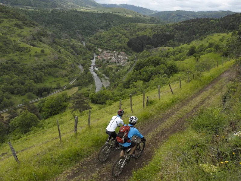 VTT dans les Gorges de l'Allier