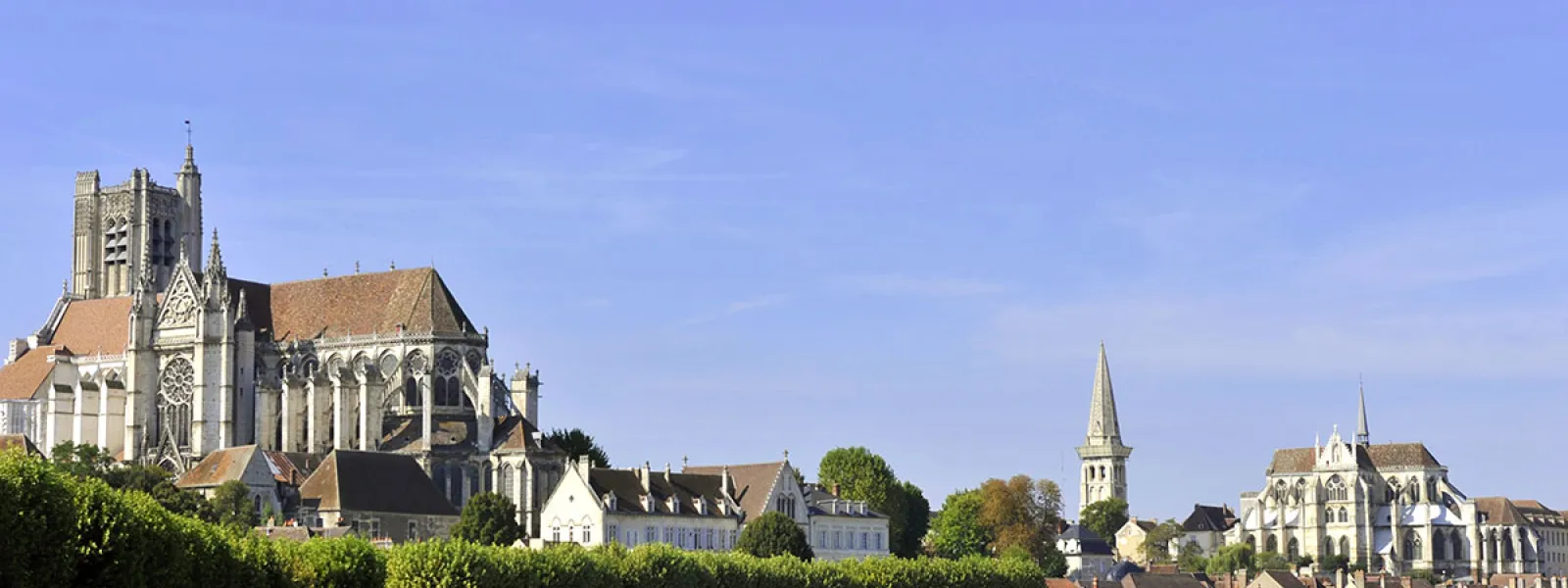 Auxerre, arrivée/départ du Tour de Bourgogne à vélo et du Canal du Nivernais