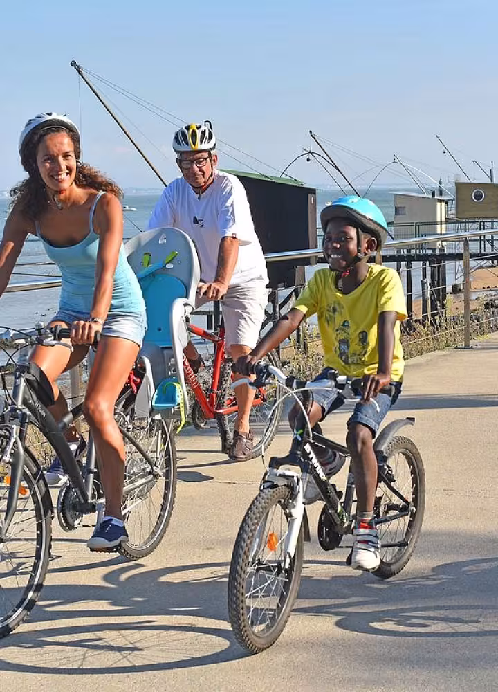 Seaside in Saint-Nazaire by bike with the whole family