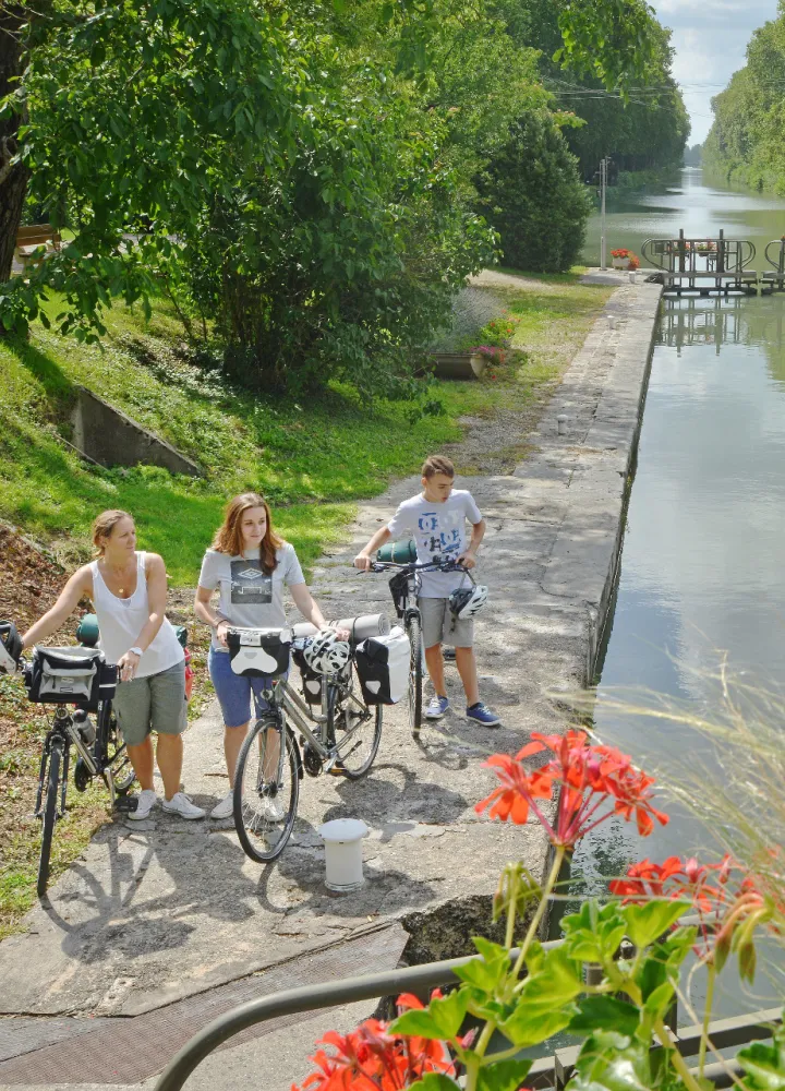 Ecluse Lagruere sur le canal de Garonne