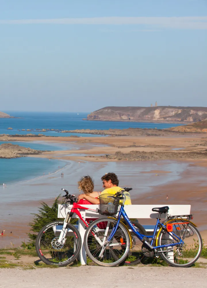 Cape Frehel by bike with friends