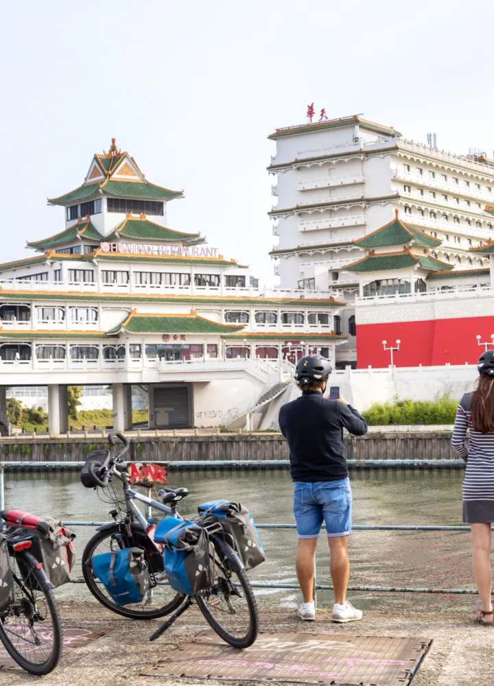 Confluence entre la Seine et la Marne, complexe Huatian Chinagora