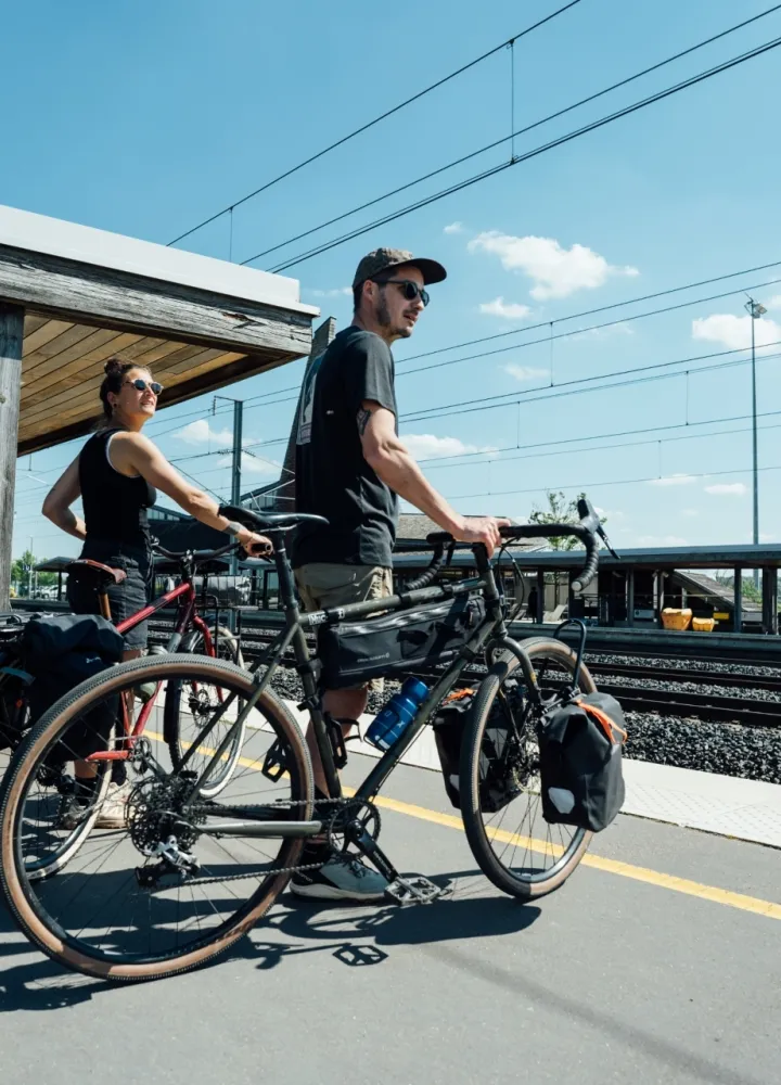 Cycliste en gare de Meuse TGV