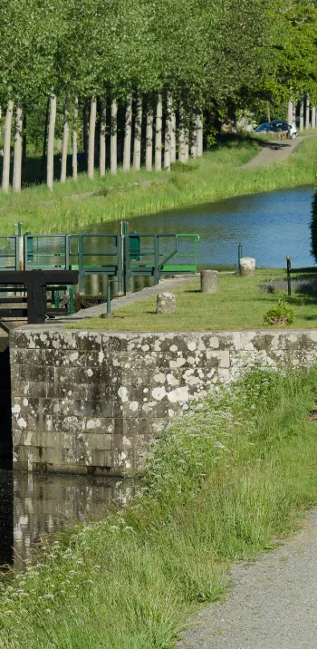 Canal d'Ille et Rance à vélo en couple - Voie 2 Bretagne
