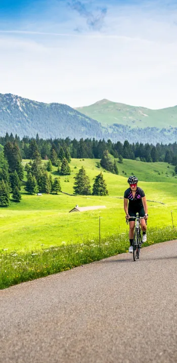 Cyclos dans Les Belles Combes