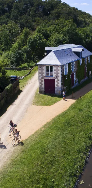 La Vélo Francette : vers le halage de la Mayenne