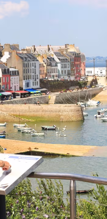 Vue sur le port