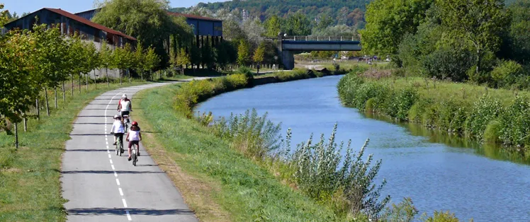 Canal latéral à la Loire à vélo - EuroVelo 6