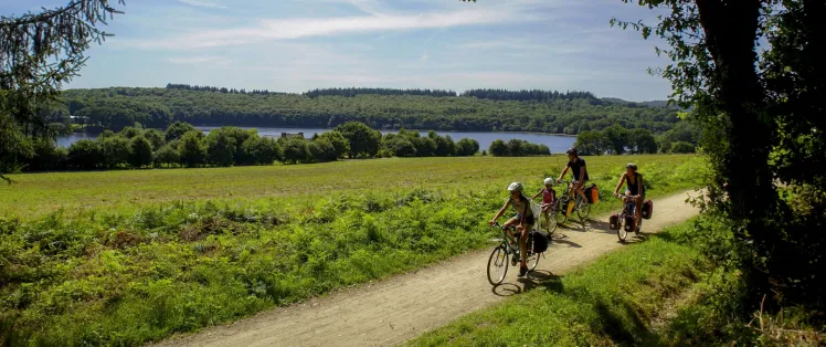 La Vélodyssée en famille autour du lac de Guerlédan
