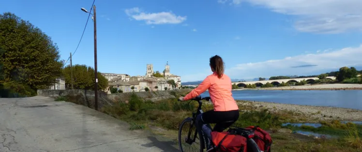 De Montélimar à Avignon avec le Vélo Voyageur