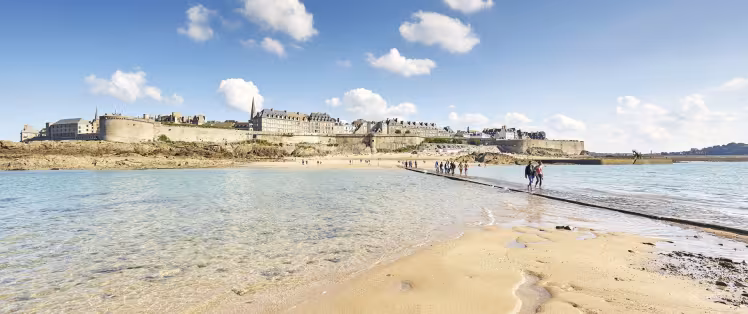 Passage sur la mer à St-Malo