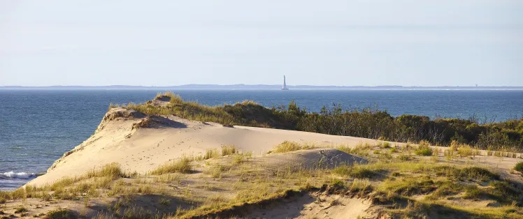 L'air du large : de Bordeaux aux plages sauvages du Médoc à vélo