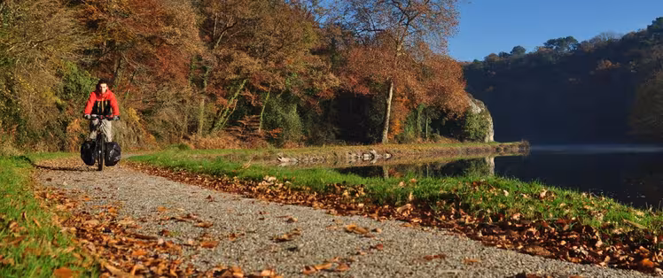 De Pontivy à Hennebont : voie verte le long du Blavet