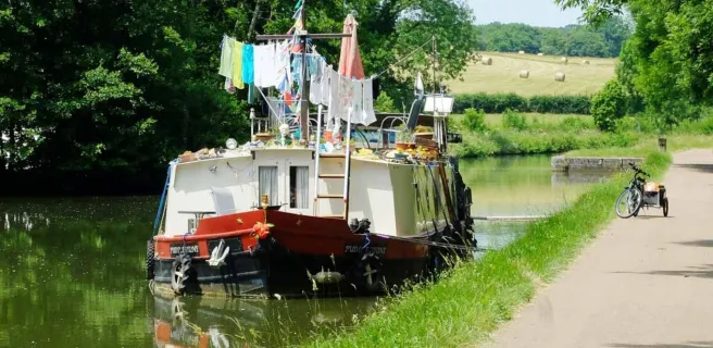 Canal du Nivernais avec Grand Angle