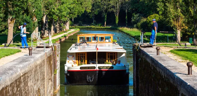 Le canal de Bourgogne en famille avec Terres d'Aventure