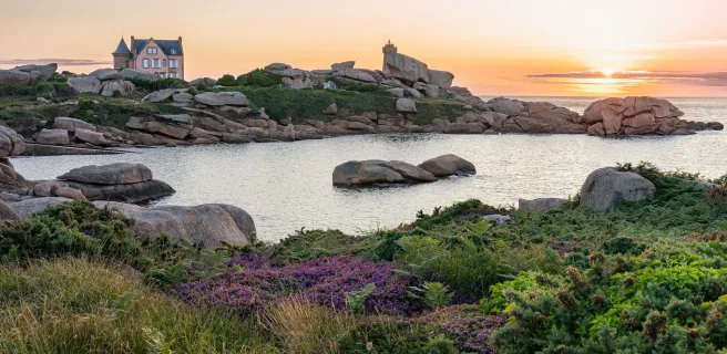 La côte de Granit Rose à vélo