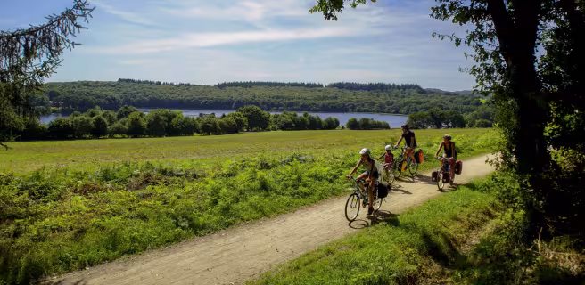 La Vélodyssée en famille autour du lac de Guerlédan