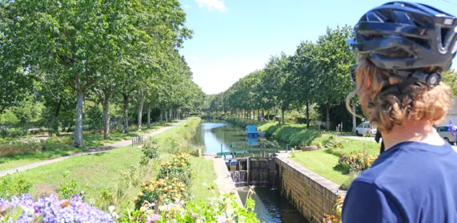 Sur le canal de Nantes à Brest