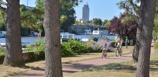 Alongside Erdre river