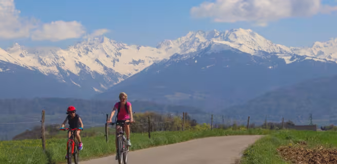 Les lacs des Savoies à vélo