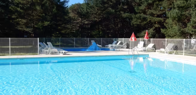 Camping Les Sérigons La Roche des Arnauds : piscine