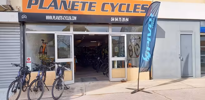 Planète cycles: Bike sales and rentals