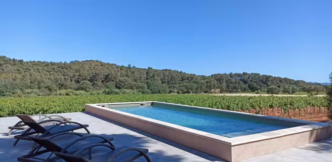 Chambres d'hôtes La Bastide Sous les Pins avec piscine à La Londe les Maures