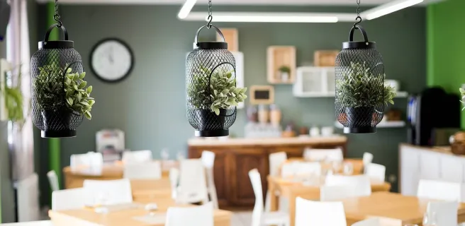 Salle de restaurant du domaine de Garabaud