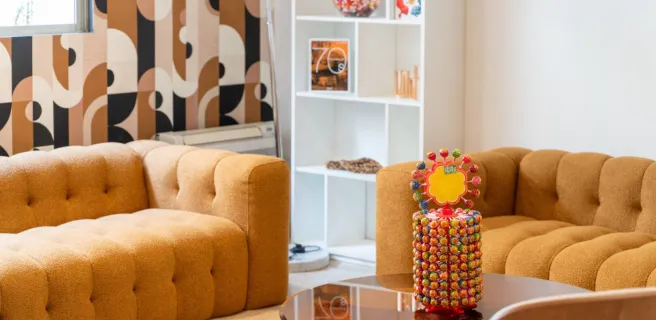 Soleil, style vintage et douceur de vivre – bienvenue dans les années 70 sur la Côte d’Azur !