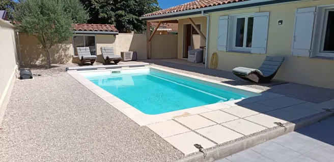 Stopover and holiday lodge