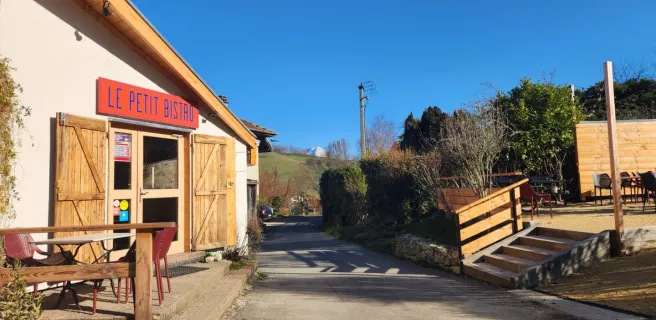 Le Petit Bistro