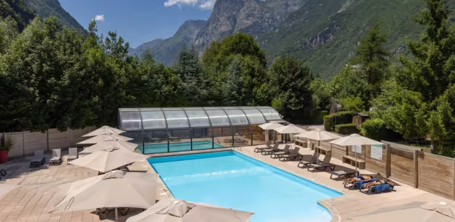 Chateau de Rochetaillée campsite