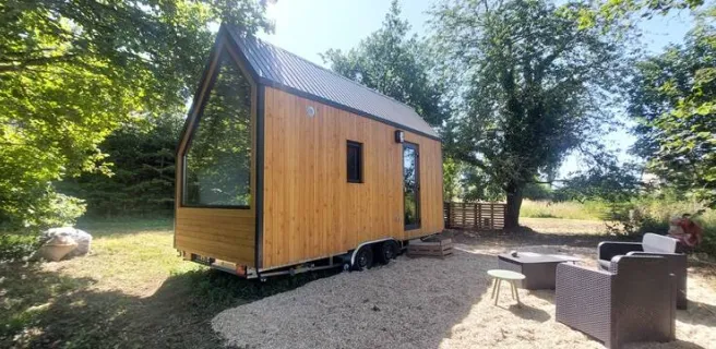 Tinys sur Conie "Avec volupté"