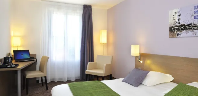 Brit Hotel Châteaudun