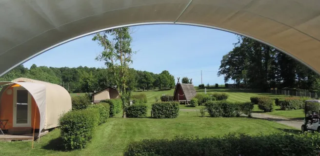 Camping "Le Bois Fleuri"