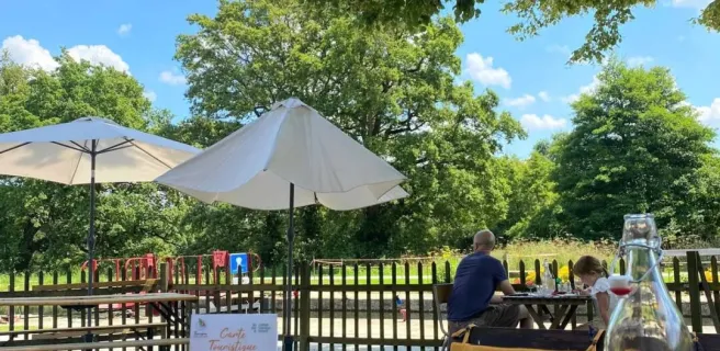 TERRASSE GOURMANDE ÉCLUSE LA TINDIÈRE