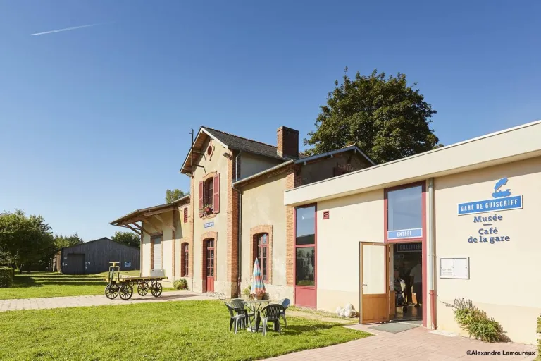 Loisirs en Gare de Guiscriff - Aire naturelle de camping photo 3