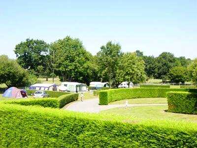 Camping municipal de Saint-Hilaire-du-Harcouët photo 2