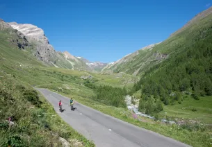 Au pied du Col de l'Iseran côte Haute-Tarentaise