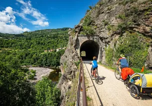 L'Ardèche secrète à vélo sur la Dolce Via