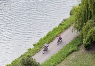 The Nivernais canal by bike