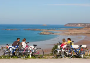 Cape Frehel by bike with friends